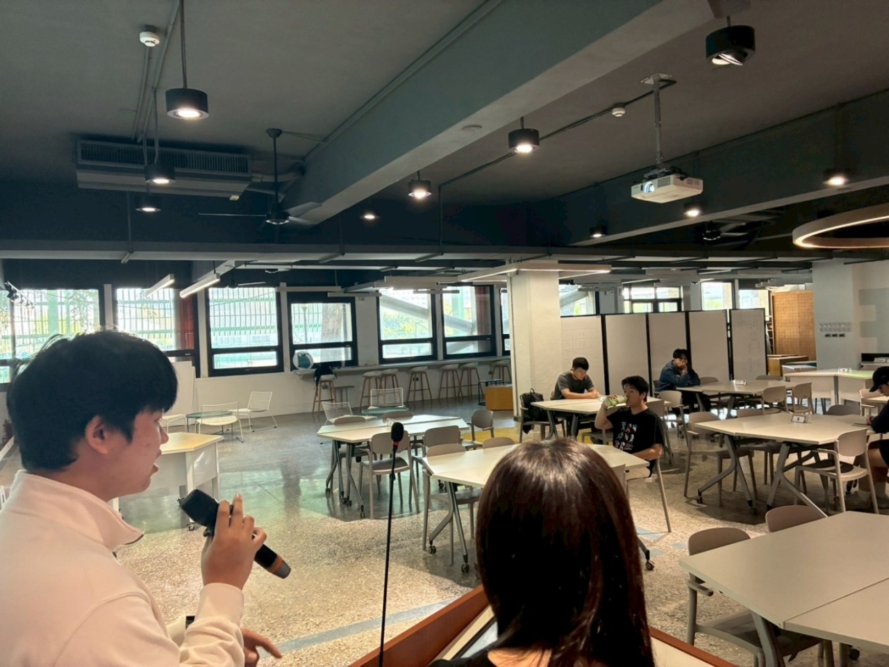 創業名家講堂 ── 教你從創作日常教你從創作日常中發想靈感，讓裝置說話_260316 (11)